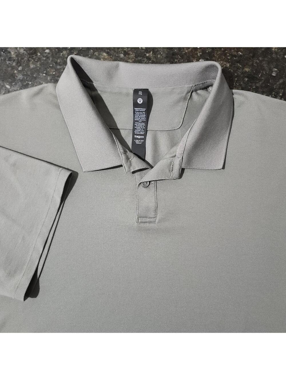 Lululemon Textured Mesh Polo Shirt Performance Stretch Mens XXL Golf Preppy